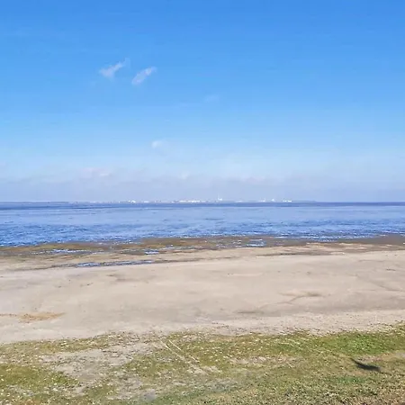 Charmante In Strandnaehe